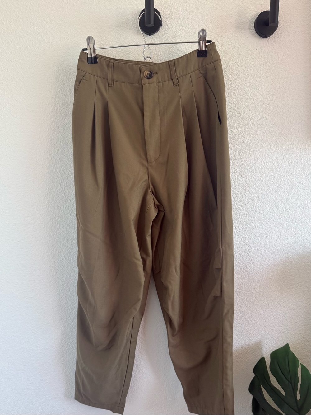 MOTF Barrel Trousers Size XS NEW